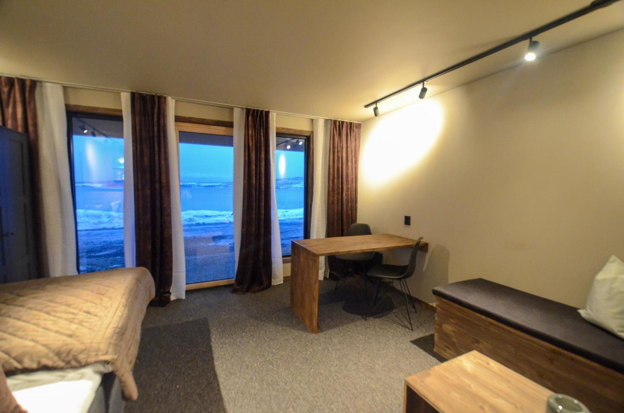 Steam Pier Apartment Kvaloya Phòng bức ảnh